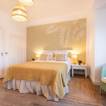 El Paso Atico En لا أوروتافا